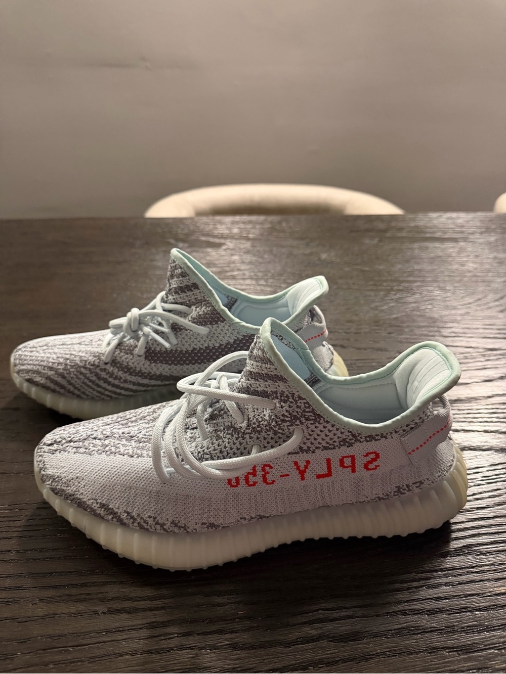 Yeezy Boost 350 V2 Blue Tint B37571 Men’s 10 Worn Once
